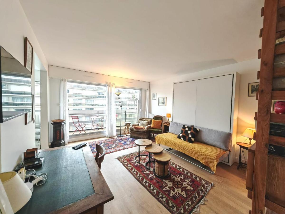 Appartement Avec Balcon Et Parking A Paris Alesia Exterior photo