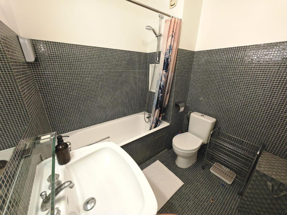 Appartement Avec Balcon Et Parking A Paris Alesia Exterior photo