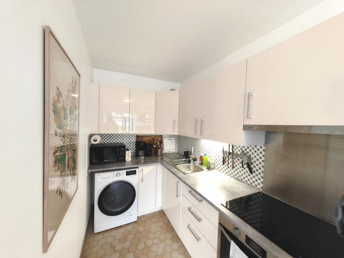 Appartement Avec Balcon Et Parking A Paris Alesia Exterior photo